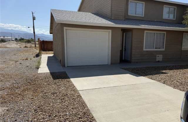 2031 Sycamore Avenue photos photos