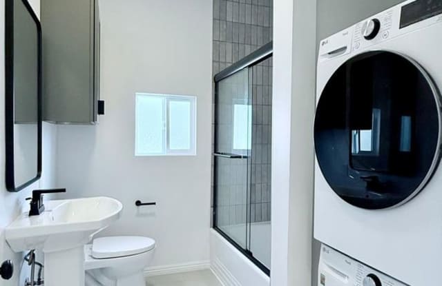 (73) The Maisel Manor photos photos