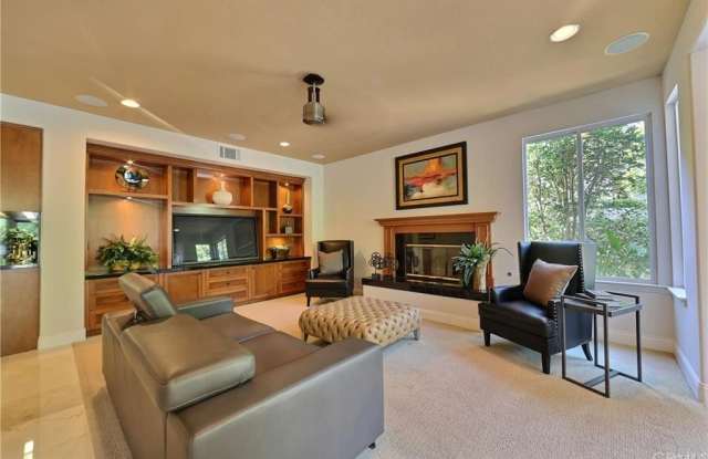 2195 Palmer Place Gallery 4