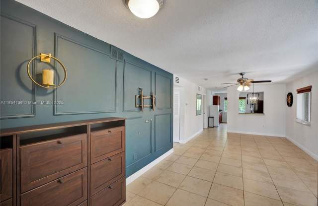 6235 SW 47th Mnr photos photos