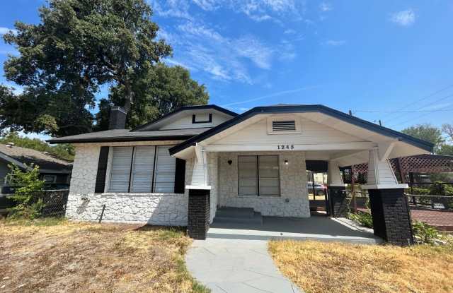 1245 Kayton Avenue photos photos