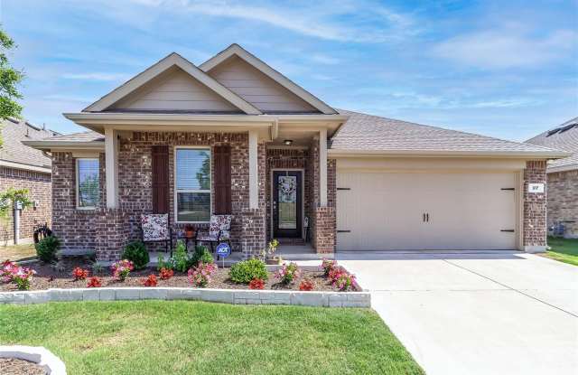 917 Rosewood Street photos photos