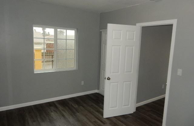 3513 47th Street - 1 Gallery 3