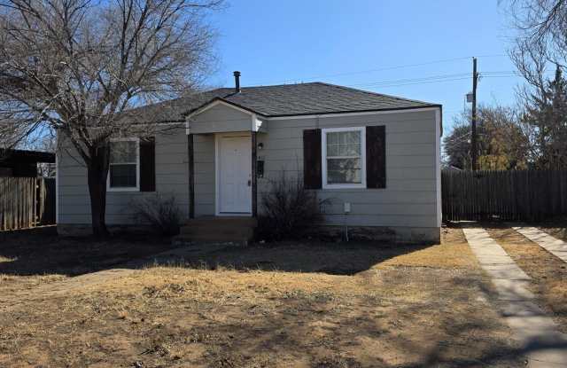 2411 31st Street photos photos