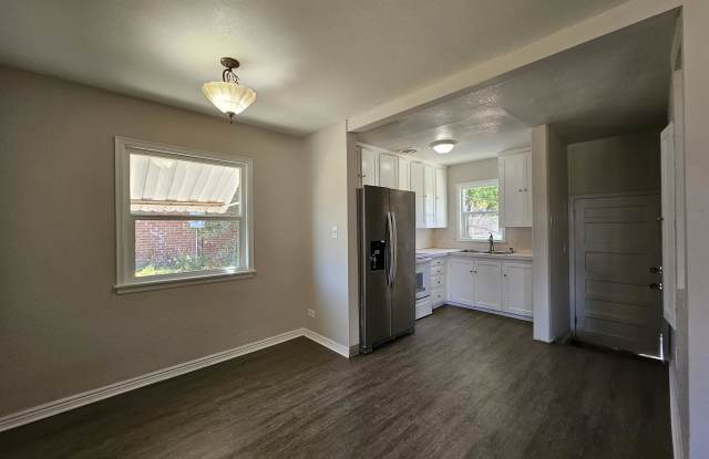 625 South Dale Court Gallery 3