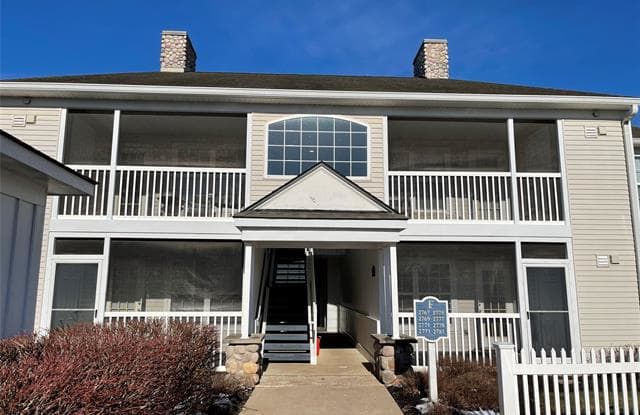 2771 S KNIGHTSBRIDGE Circle - 2771 South Knightsbridge Court, Ann Arbor, MI 48105
