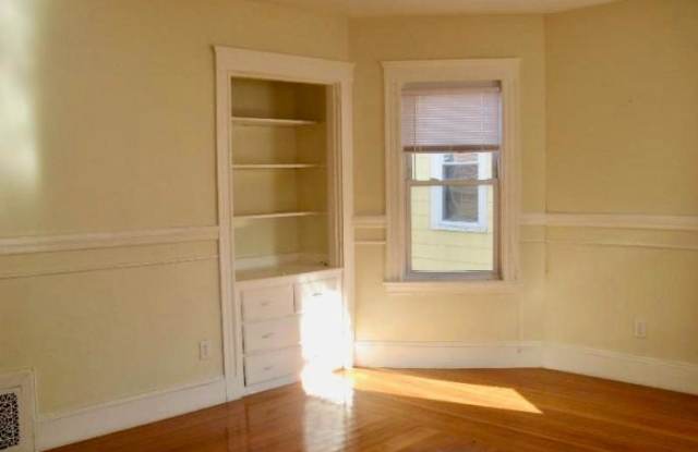 12 Woodlawn St. Gallery 3