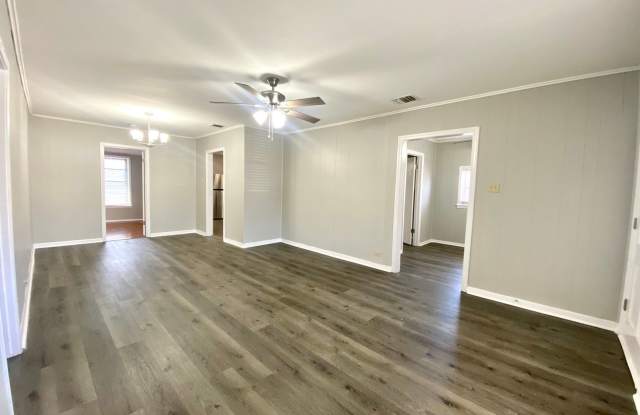 3 Bedroom 3 bathroom Remodeled home ready to be loved Gallery 4