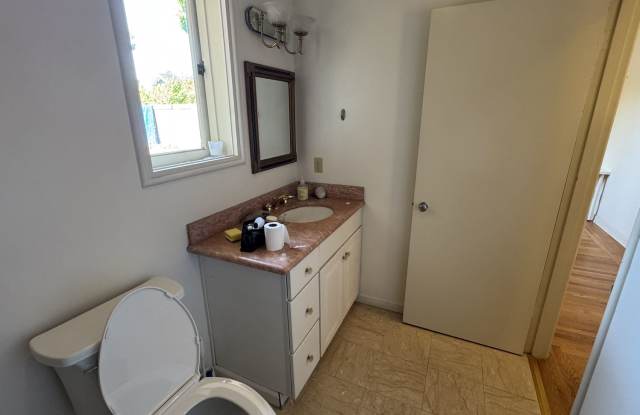 2710 Belrose Avenue - 2 photos photos 2710 Belrose Avenue - 2 photos photos