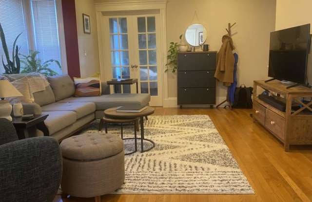 35 Pinckney St. Gallery 2