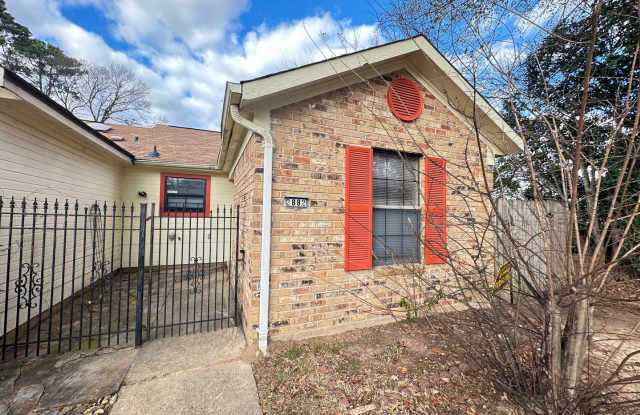 Cozy Townhome close to Mansfield Road.... - 2882 Mackey Lane, Shreveport, LA 71118