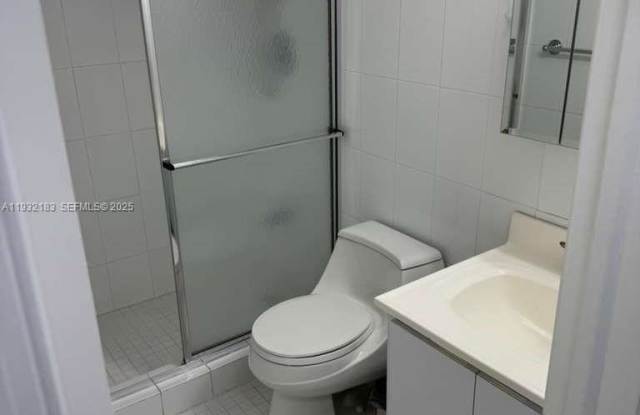 9520 SW 8th St photos photos