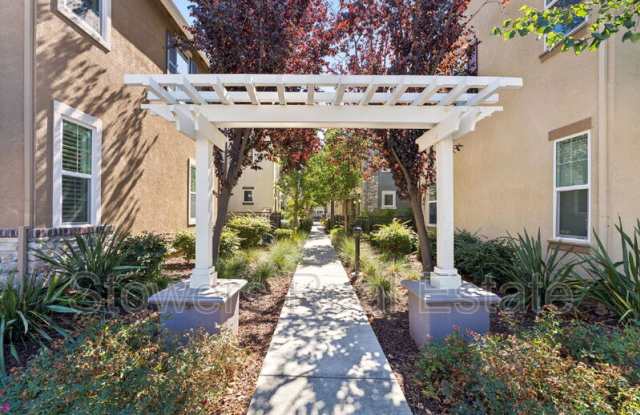 220 Caterina Way Gallery 4