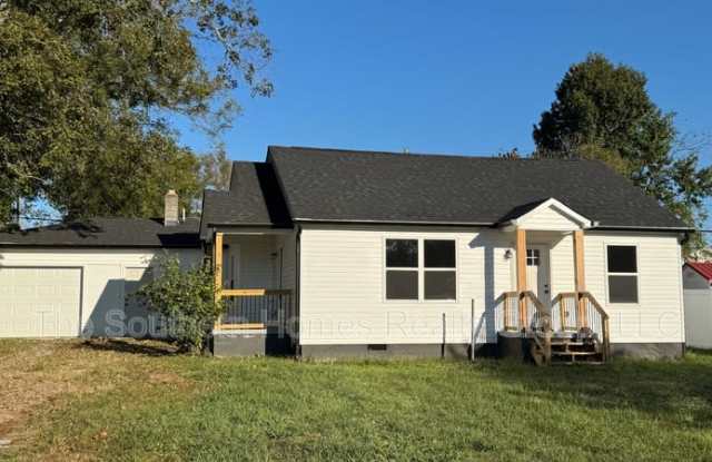 203 East Main Street - 203 Main Street, Englewood, TN 37329