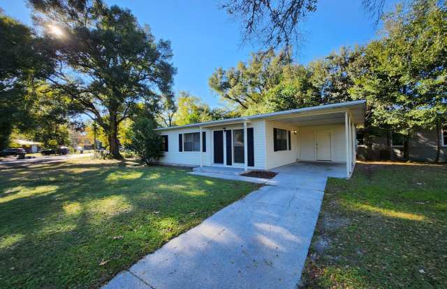 5501 Mayfair Dr. Pensacola, FL 32506. MOVE IN SPECIAL: HALF OFF first full month of rent!!! photos photos