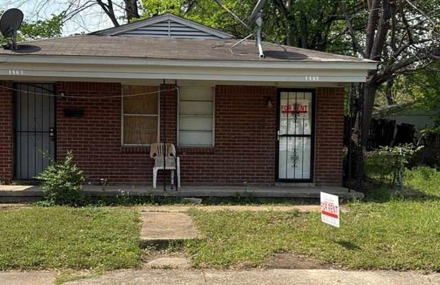 Charming 2 bedroom 1 bath duplex - Open To Section 8 photos photos