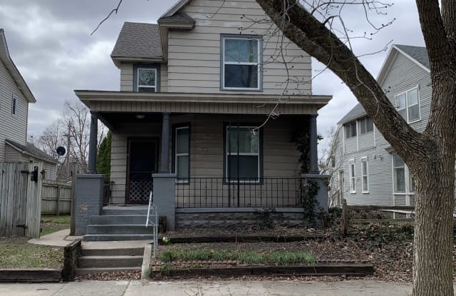 939 Tamarack Avenue Northwest - 939 Tamarack Avenue Northwest, Grand Rapids, MI 49504