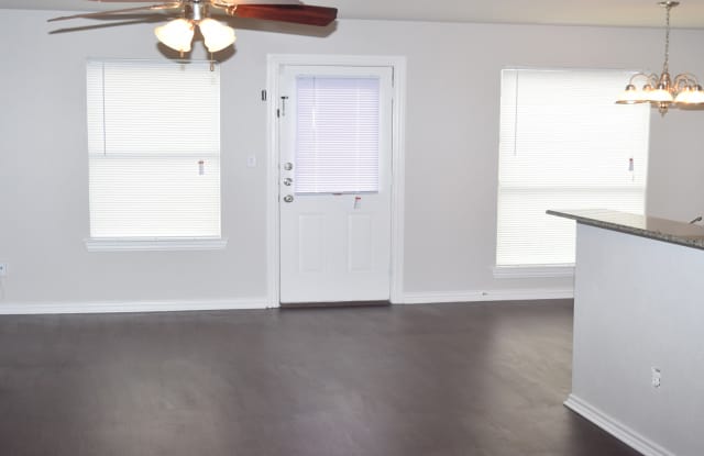 2316 Bloomfield Dr - 2316 Bloomfield Drive, Arlington, TX 76012