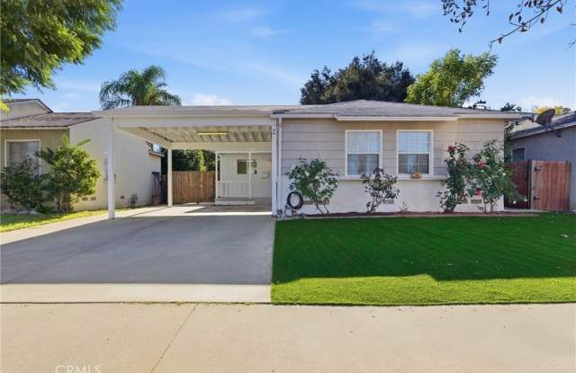 17546 Kittridge photos photos