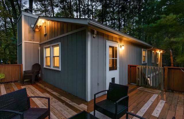 Charming 2-Bedroom Chalet for Long-Term Rental in Massanutten Resort - 147 Cub Lane, Massanutten, VA 22840