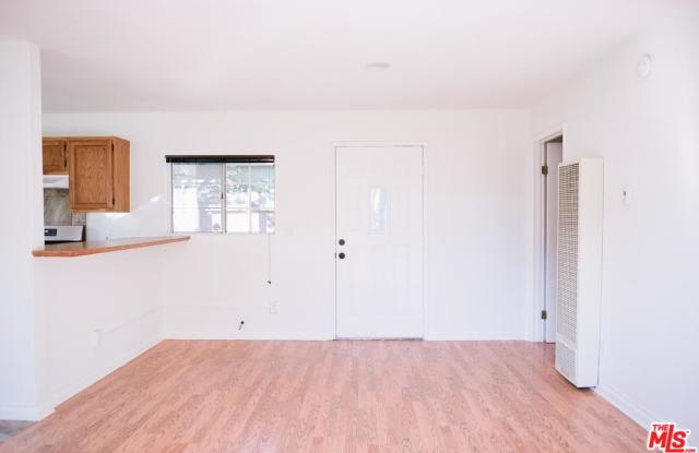 6946 JELLICO Gallery 2