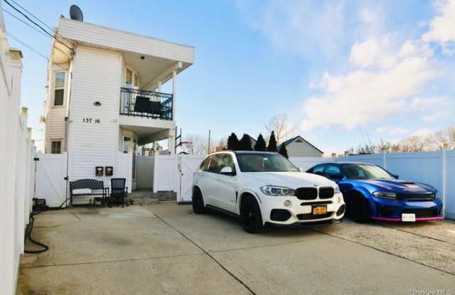 13716 81st Street photos photos