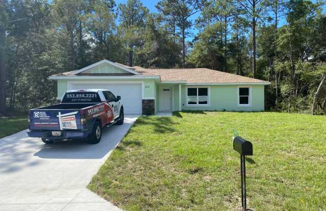Custom Home - Desirable Citrus Springs Neighborhood 3/2/2 **Won't Last** photos photos