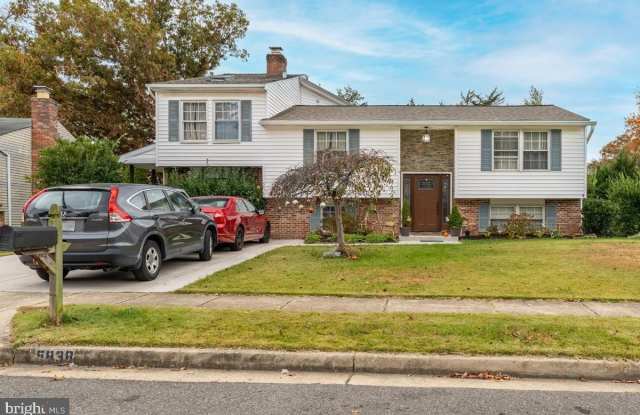 5838 CROWFOOT Drive - 5838 Crowfoot Drive, Burke, VA 22015