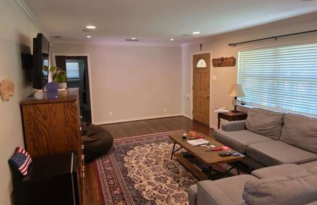 5110 Rexton Lane Gallery 4
