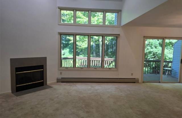 87 Lakeview Drive Gallery 3