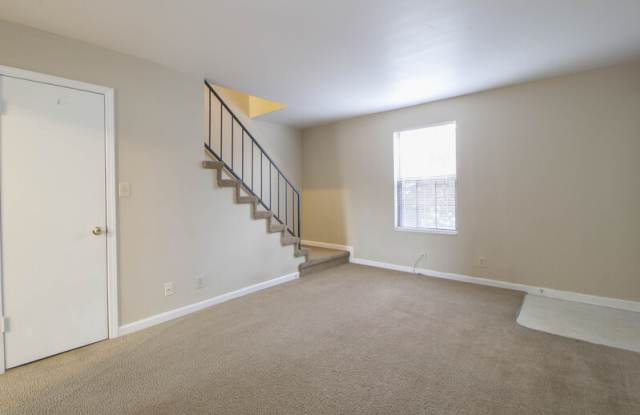 1601-4 Minglewood Drive Gallery 3