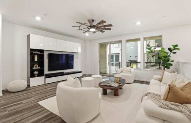 6816 Vector Ct Gallery 2