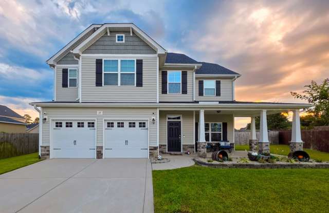 Gorgeous 4 Bed 2.5 Bath Home with Fenced Backyard - 127 Ledford Avenue, Hoke County, NC 28376