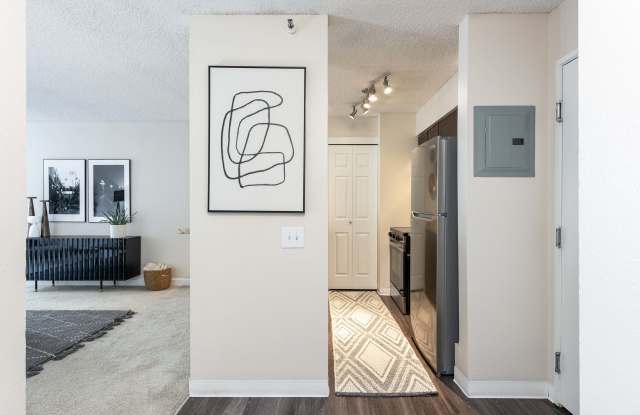 300 East Seventeenth Gallery 4