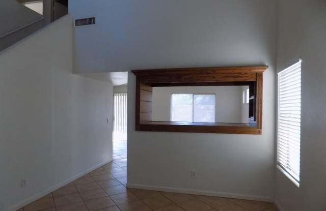10621 W. Poinsettia Dr. Gallery 3