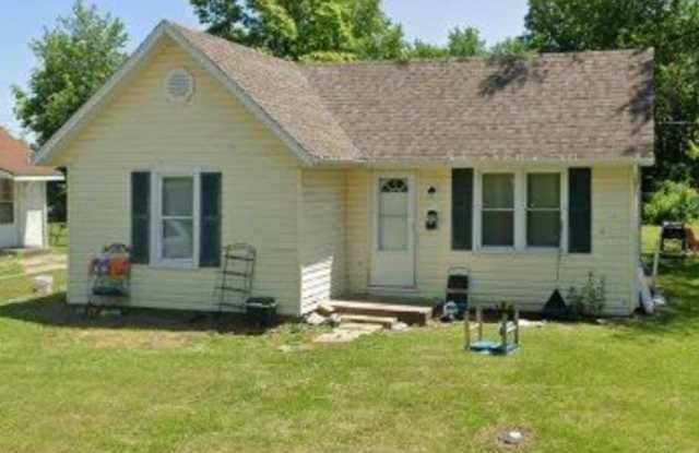 1502 N Olive St photos photos