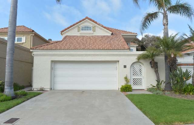 Port Royale three bedroom three bath yard gardener photos photos