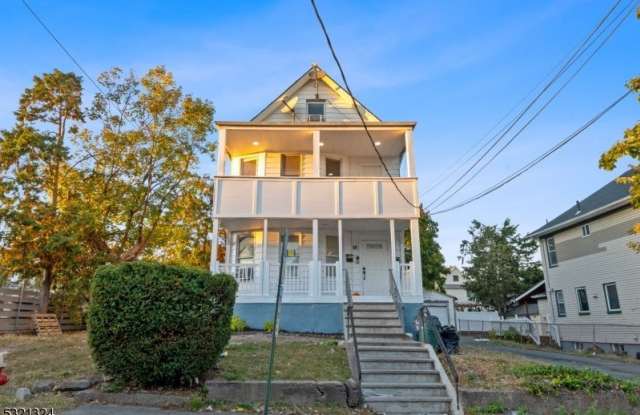68 Caroline Ave - 68 Caroline Avenue, Clifton, NJ 07011