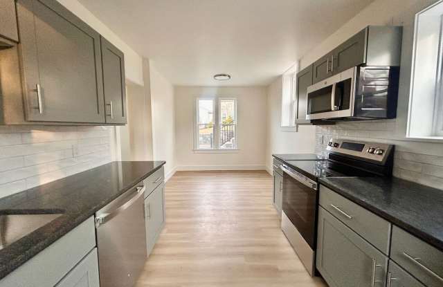 Bright  Spacious 3-Bedroom, 2-Bath Home with Open Concept Living in Lititz - 2024 Main Street, Rothsville, PA 17543