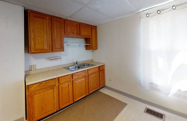 1 Bed 1 Bath House for Rent in Butler Gallery 3