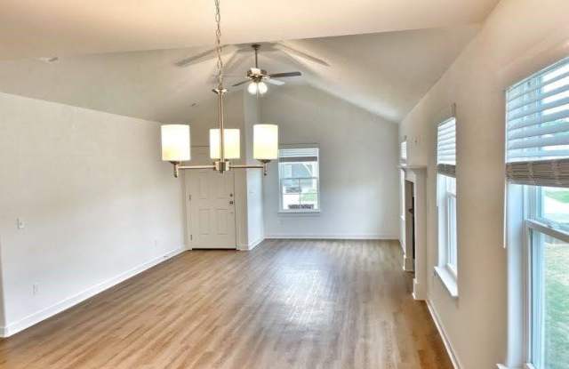 567 Cresswell Dr photos photos