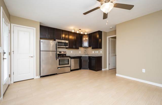 205 1/2 6th St photos photos