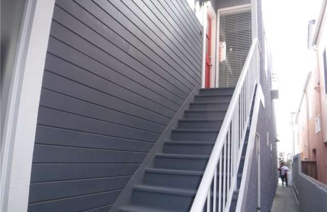 604 Larkspur Avenue Gallery 2