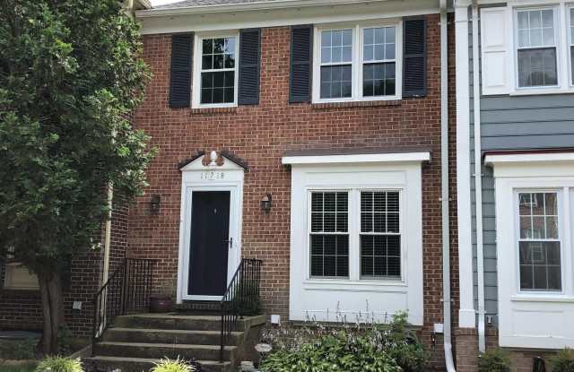 11718 COLLINGWOOD COURT - 11718 Collingwood Court, Lake Ridge, VA 22192