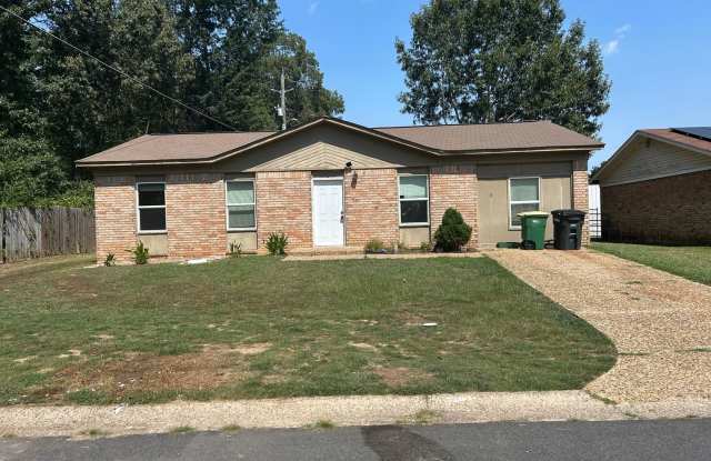 4 bedroom and 1.5 bathroom photos photos