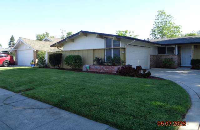 449 AZALEA DR photos photos