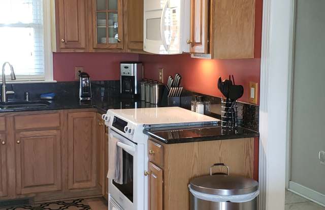 14006 St Regina Ct Gallery 4