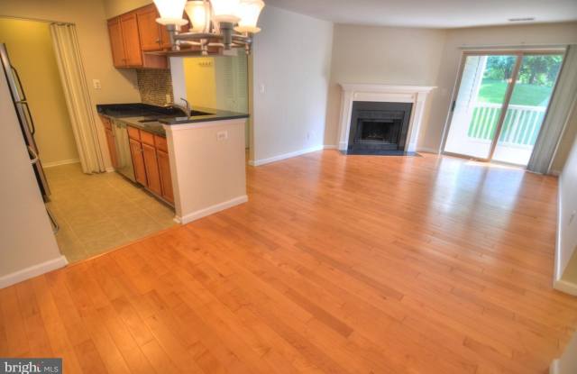 11653 GAS LIGHT CT #G - 11653 Gas Light Court, Reston, VA 20190