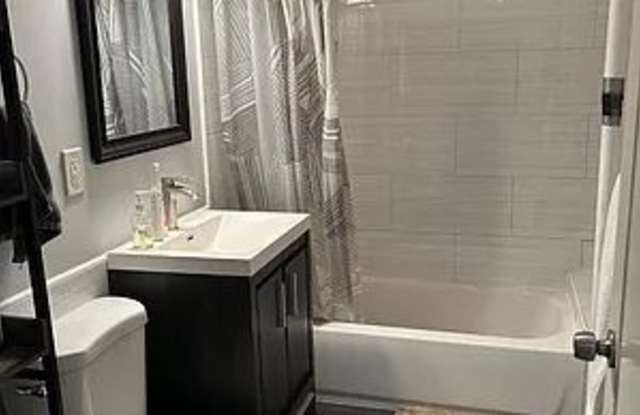 950 Bergen St photos photos