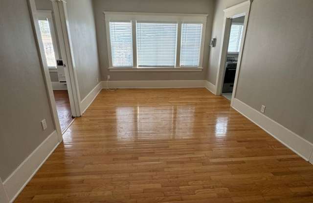 Alamitos Avenue (925) Gallery 4